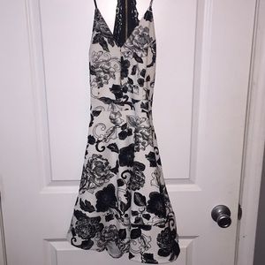 Elegant short black dress
